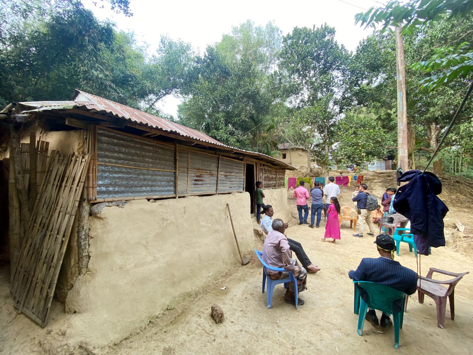 সন্ত্রাসী কায়দায় অপহরন স্কুল পড়ুয়া তরুনীকে,অতঃপর যা হলো