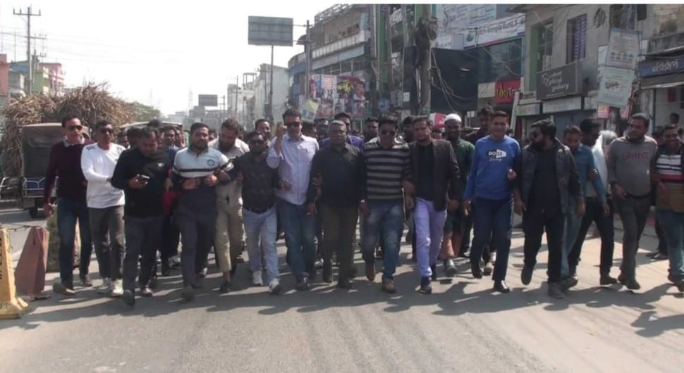 নাটোর জেলা বিএনপির কমিটিকে ‘অসঙ্গতিপূর্ণ’ দাবি করে বিক্ষোভ